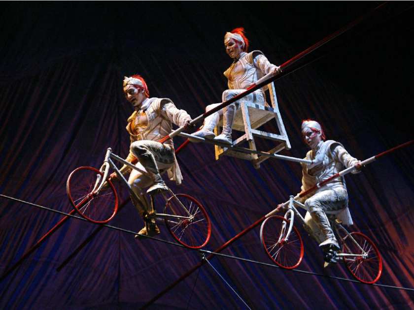 tight_wire_performers_1.jpg